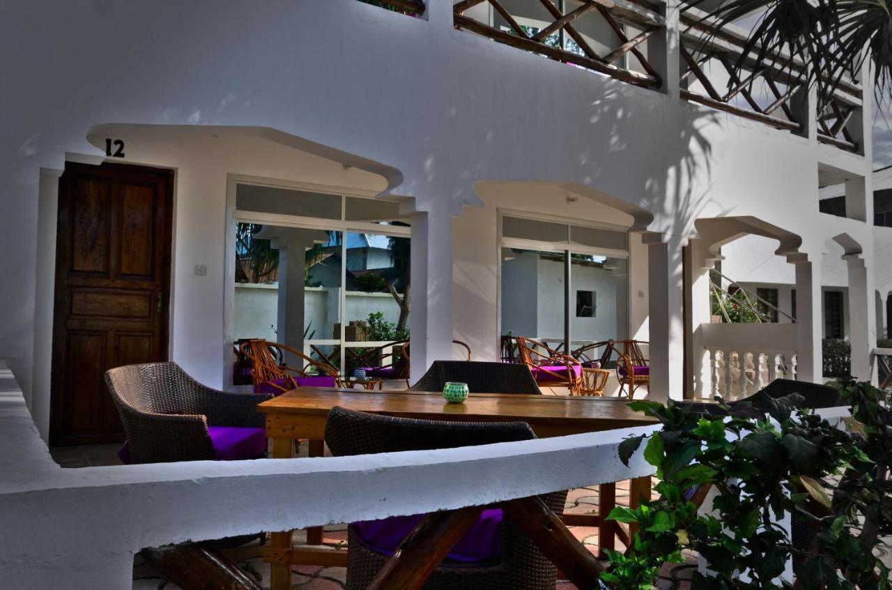 Cocolala Beach House Nungwi Esterno foto