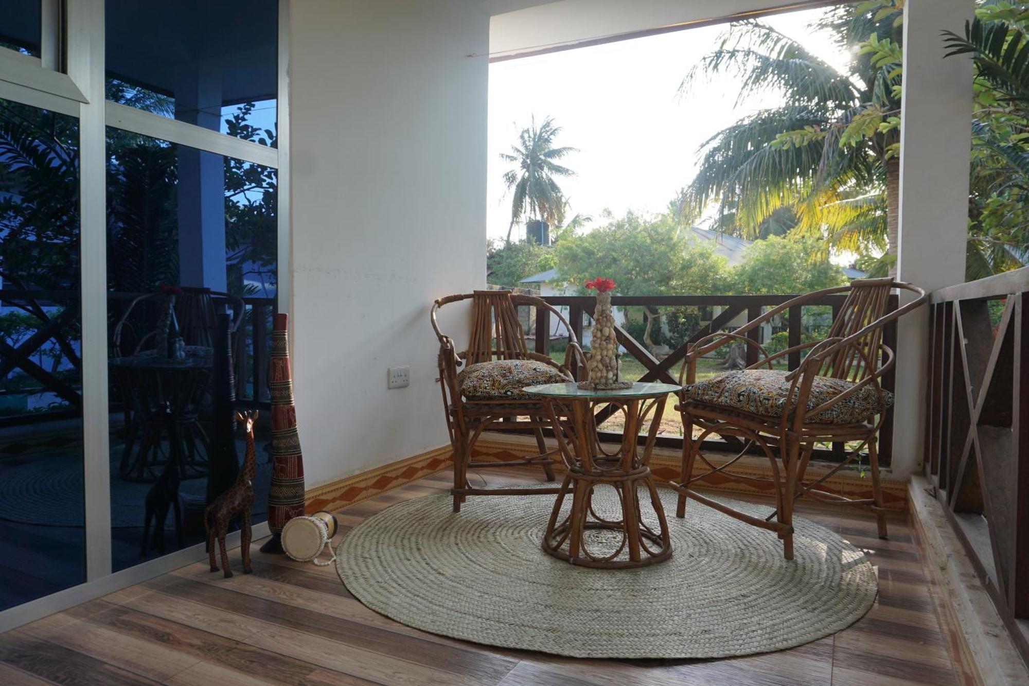 Cocolala Beach House Nungwi Esterno foto